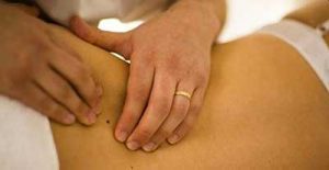 nervo sciatico massaggio